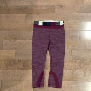 Lululemon Cropped Leggings Size 6. EUC